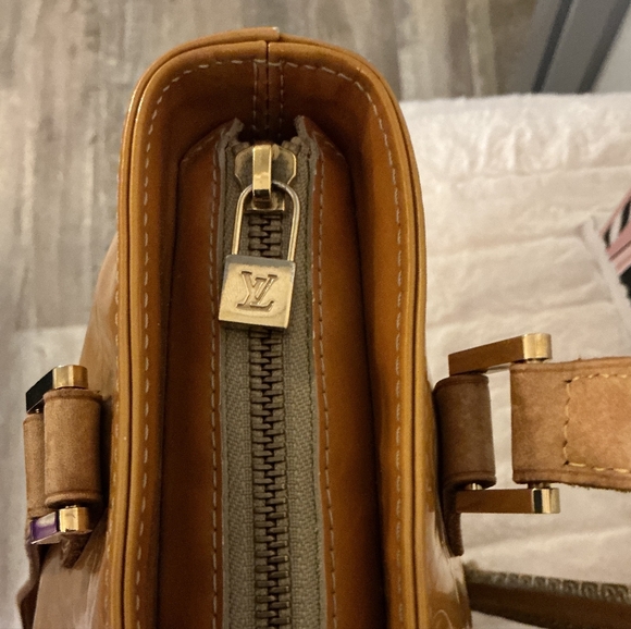 Louis Vuitton Gold and Tan Tote Bag - Picture 4 of 8